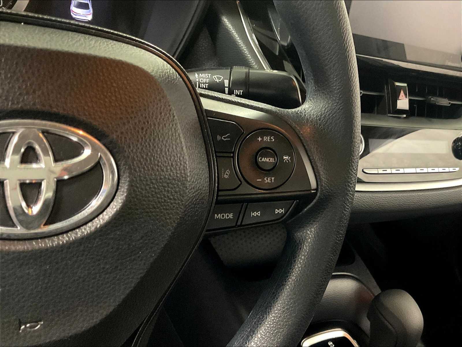 2022 Toyota Corolla LE - Photo 23