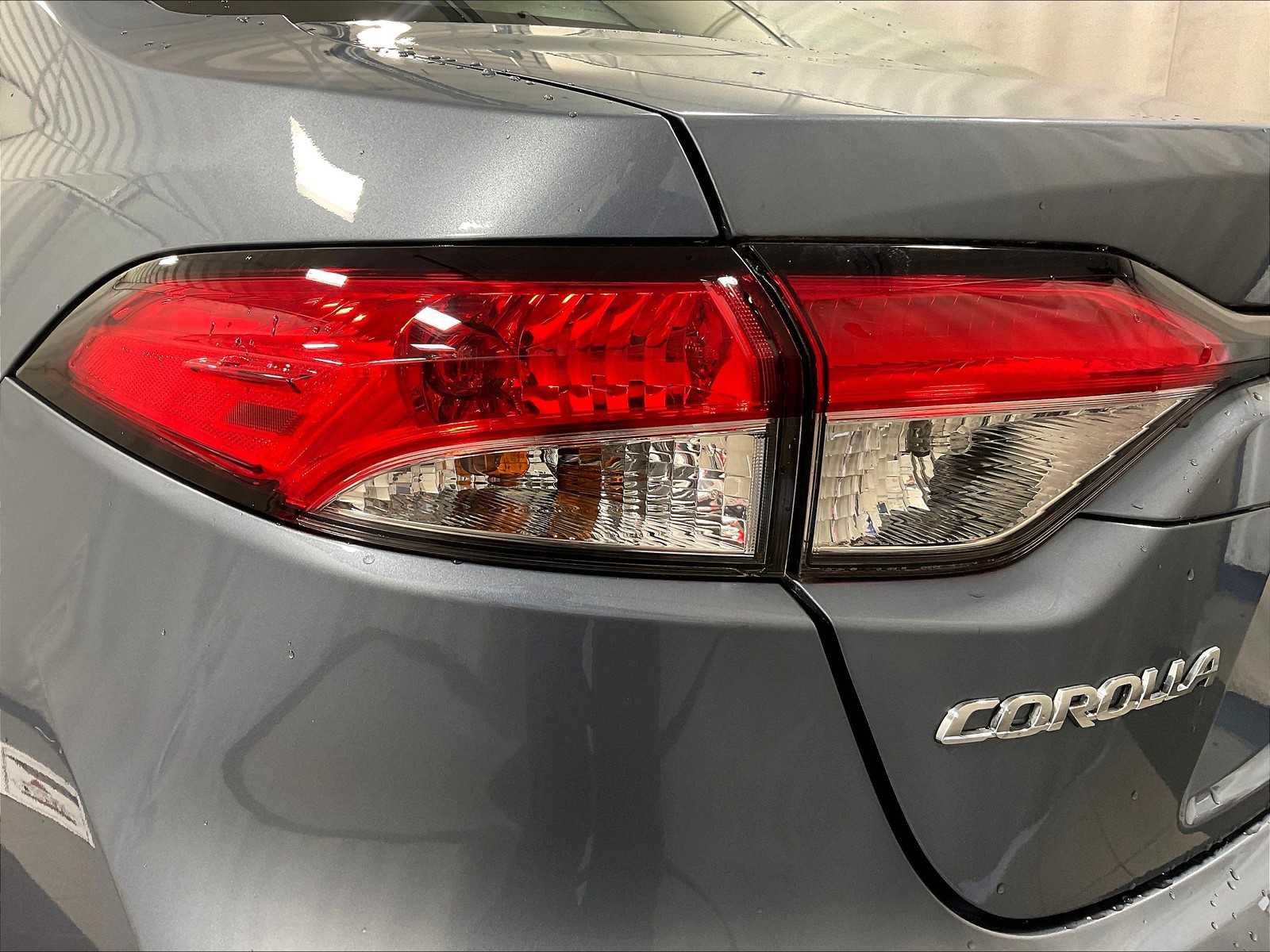 2022 Toyota Corolla LE - Photo 33