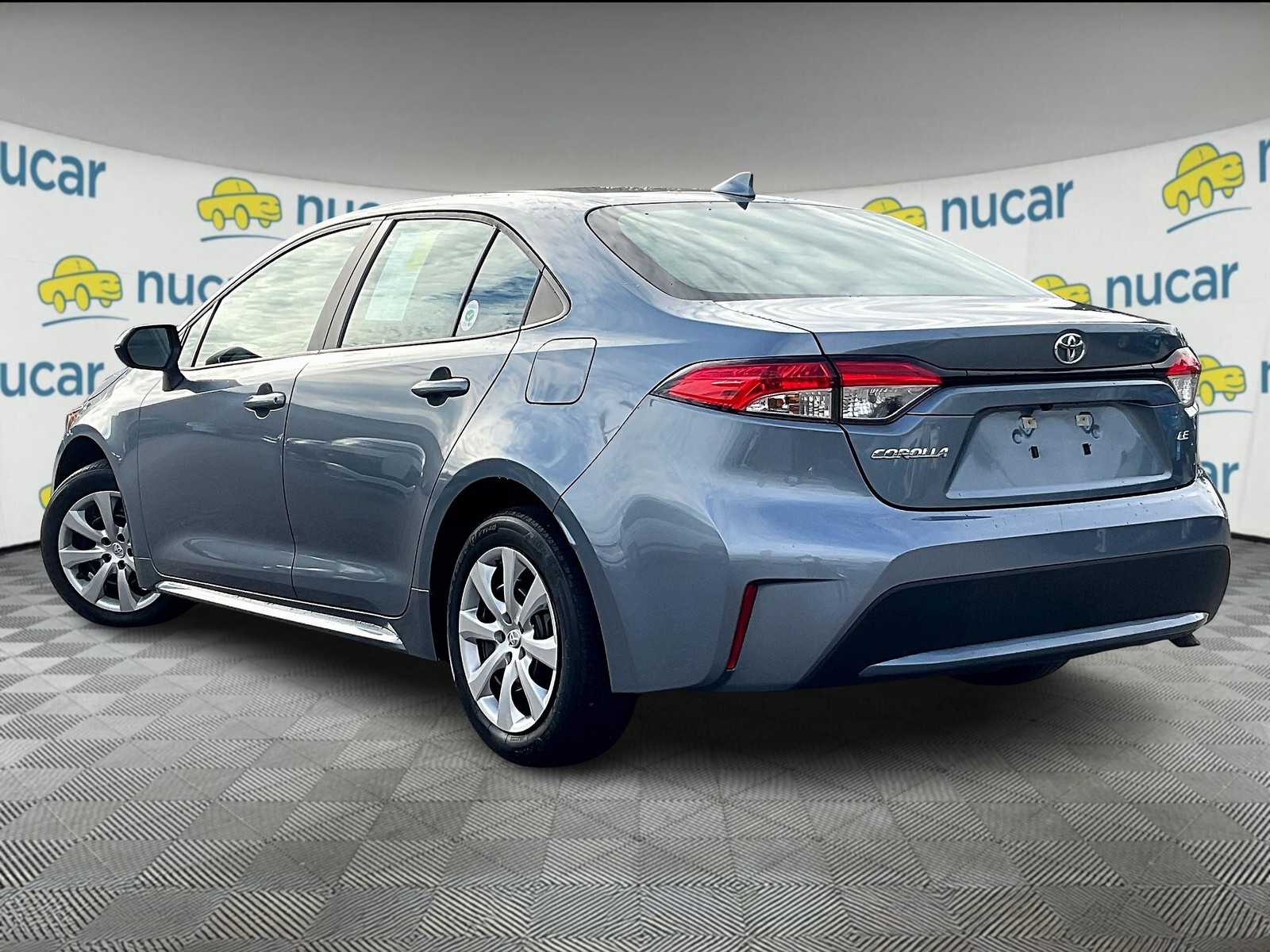 2022 Toyota Corolla LE - Photo 4