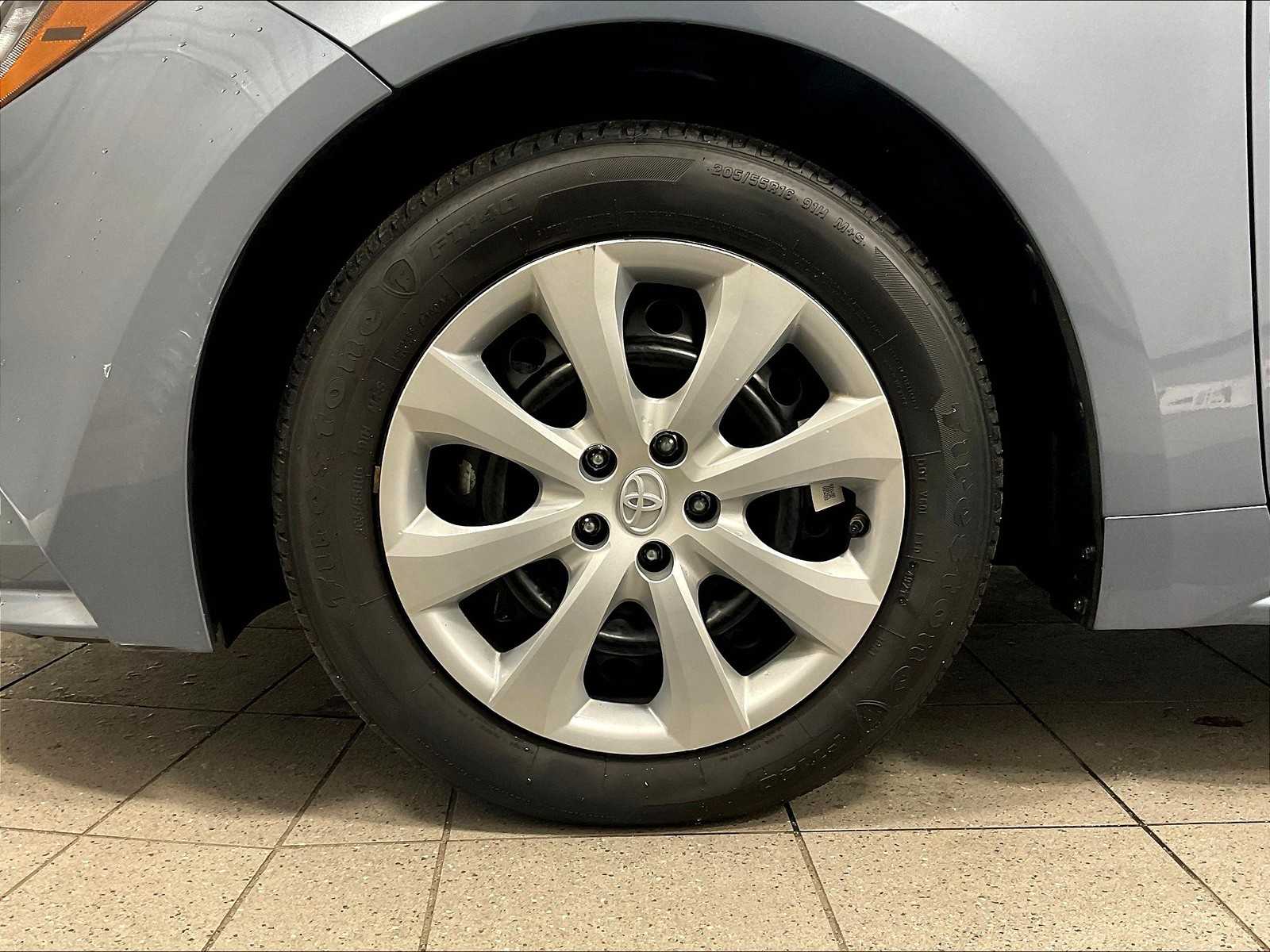 2022 Toyota Corolla LE - Photo 7
