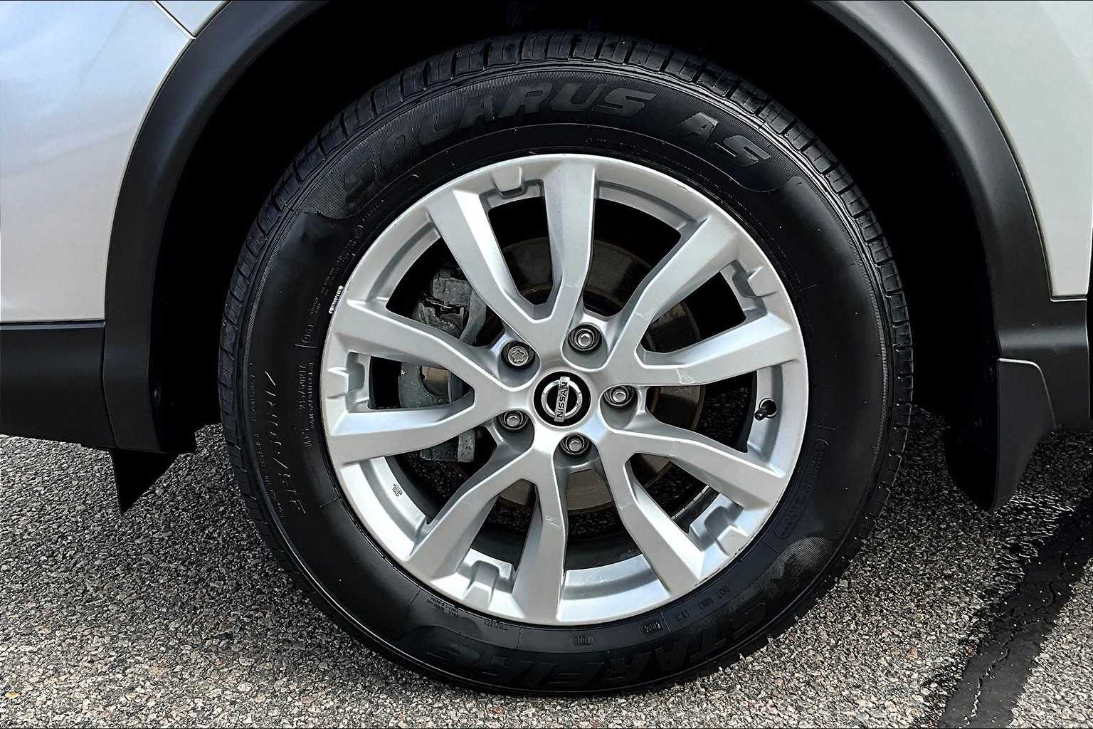 2021 Nissan Rogue Sport SV - Photo 7