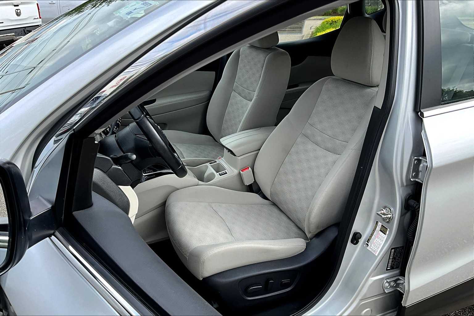 2021 Nissan Rogue Sport SV - Photo 10
