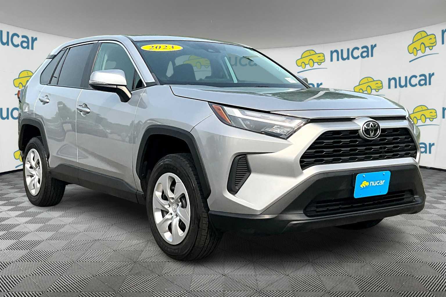 2023 Toyota RAV4 LE