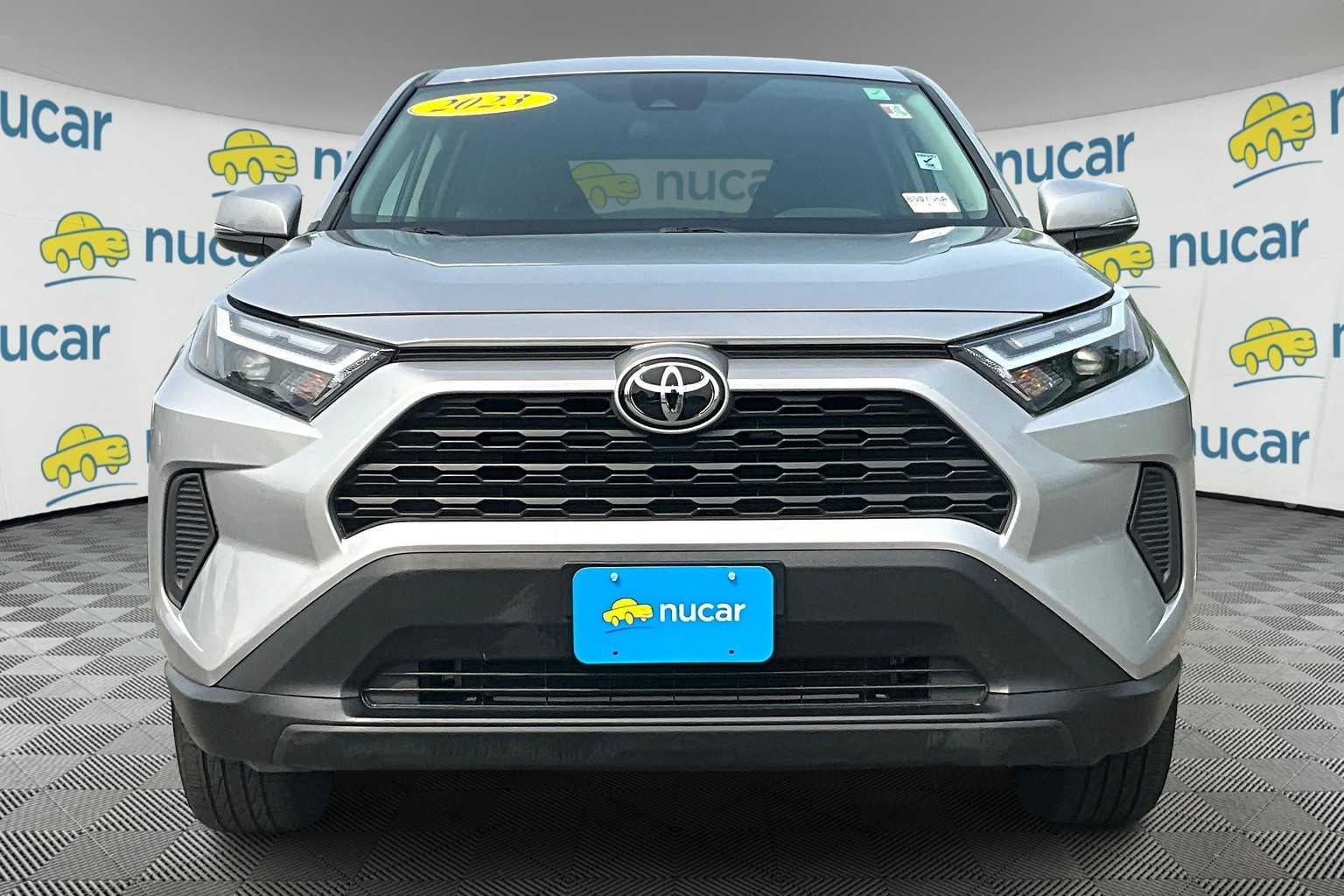 2023 Toyota RAV4 LE - Photo 2