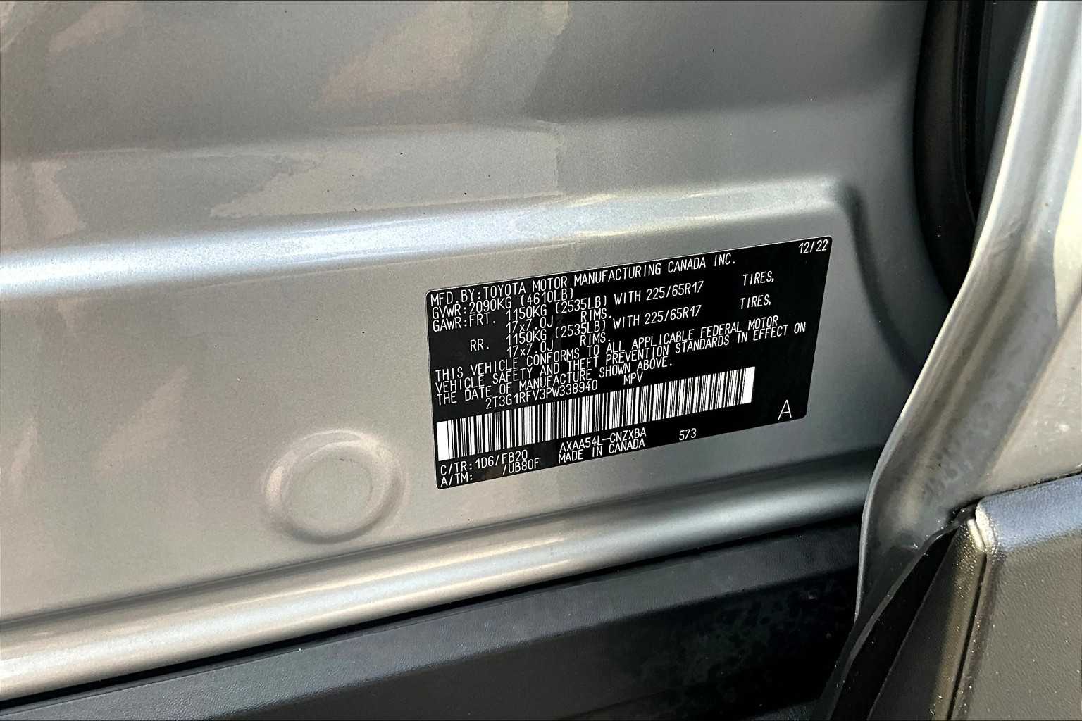 2023 Toyota RAV4 LE - Photo 36