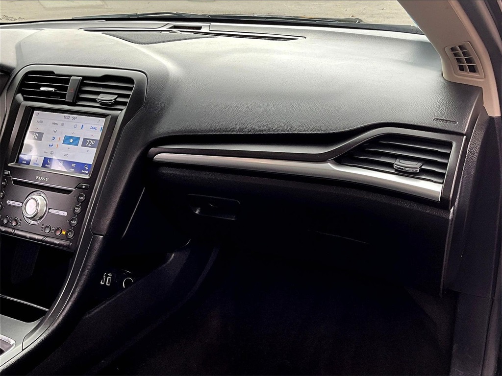 2020 Ford Fusion Hybrid Titanium - Photo 13
