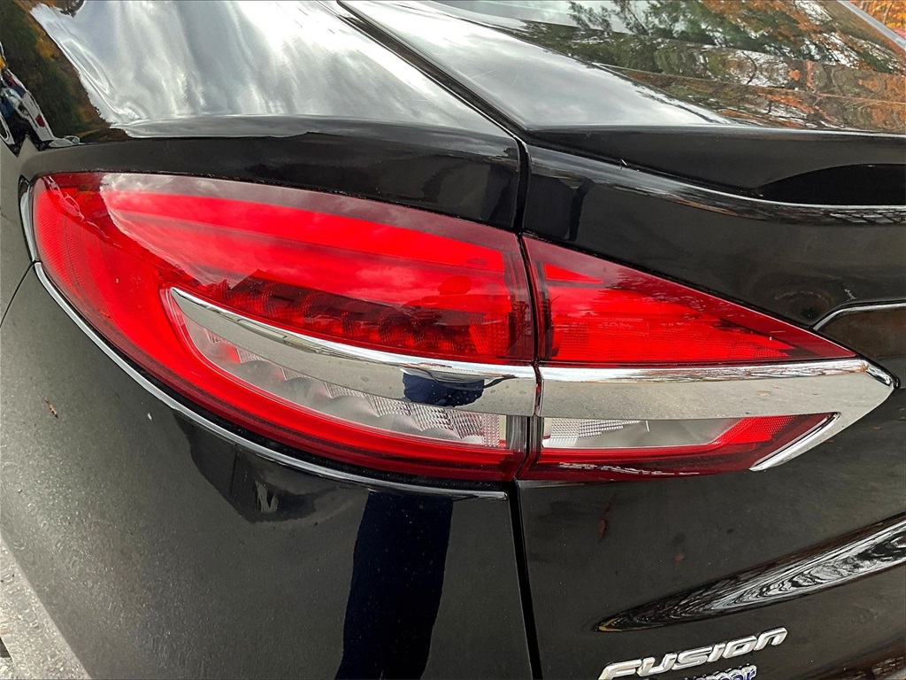 2020 Ford Fusion Hybrid Titanium - Photo 33