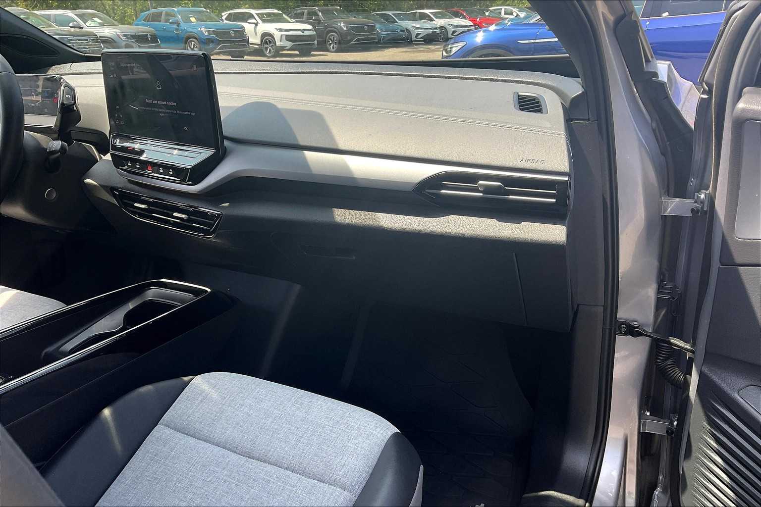 2023 Volkswagen ID.4 Pro - Photo 13
