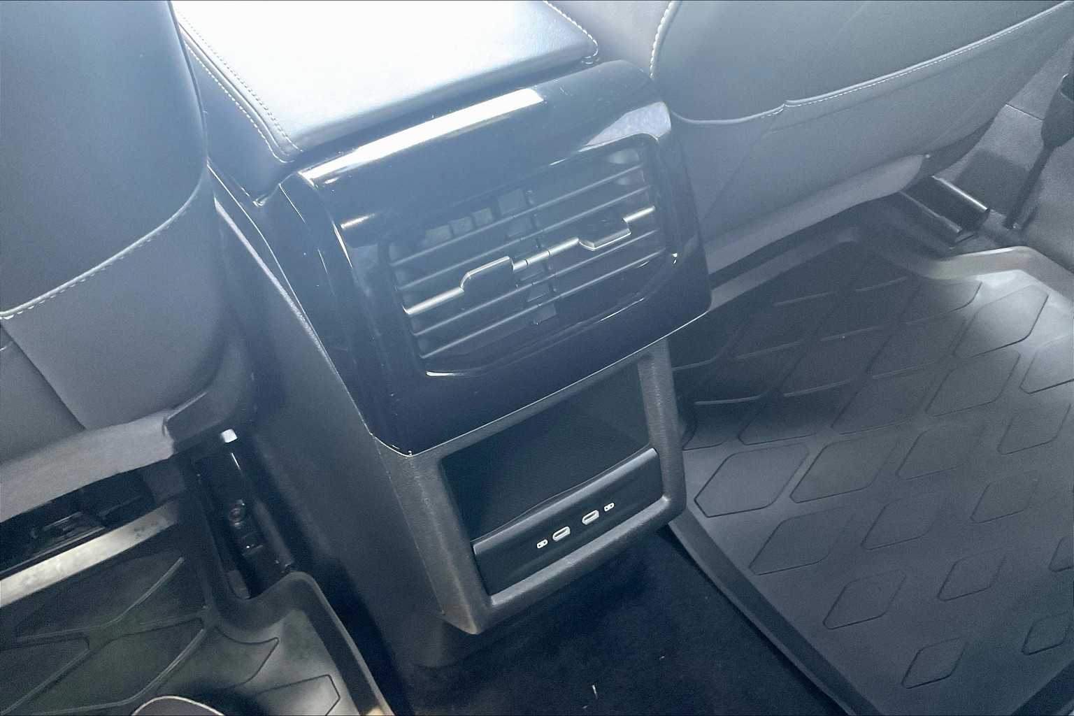 2023 Volkswagen ID.4 Pro - Photo 26