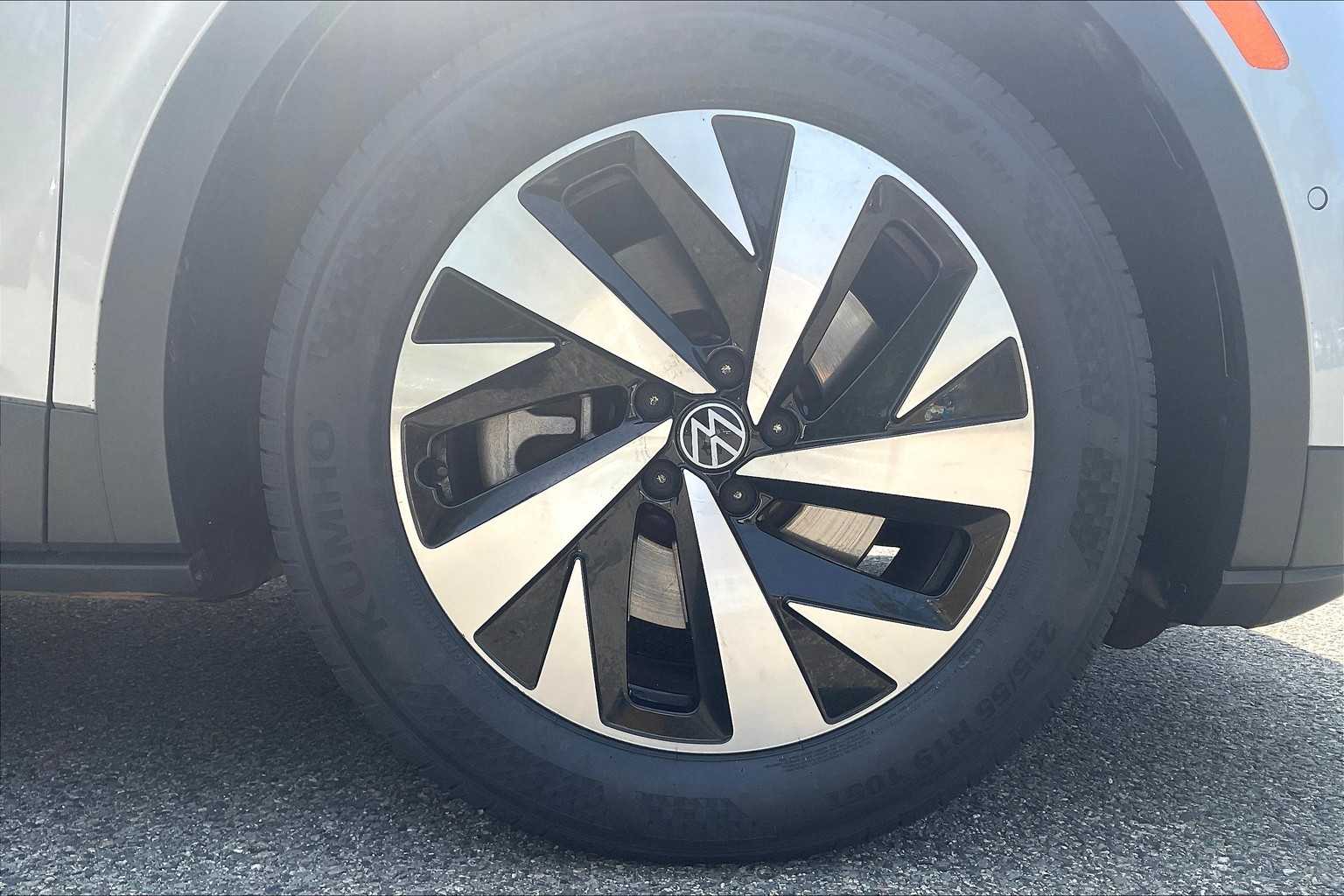 2023 Volkswagen ID.4 Pro - Photo 7