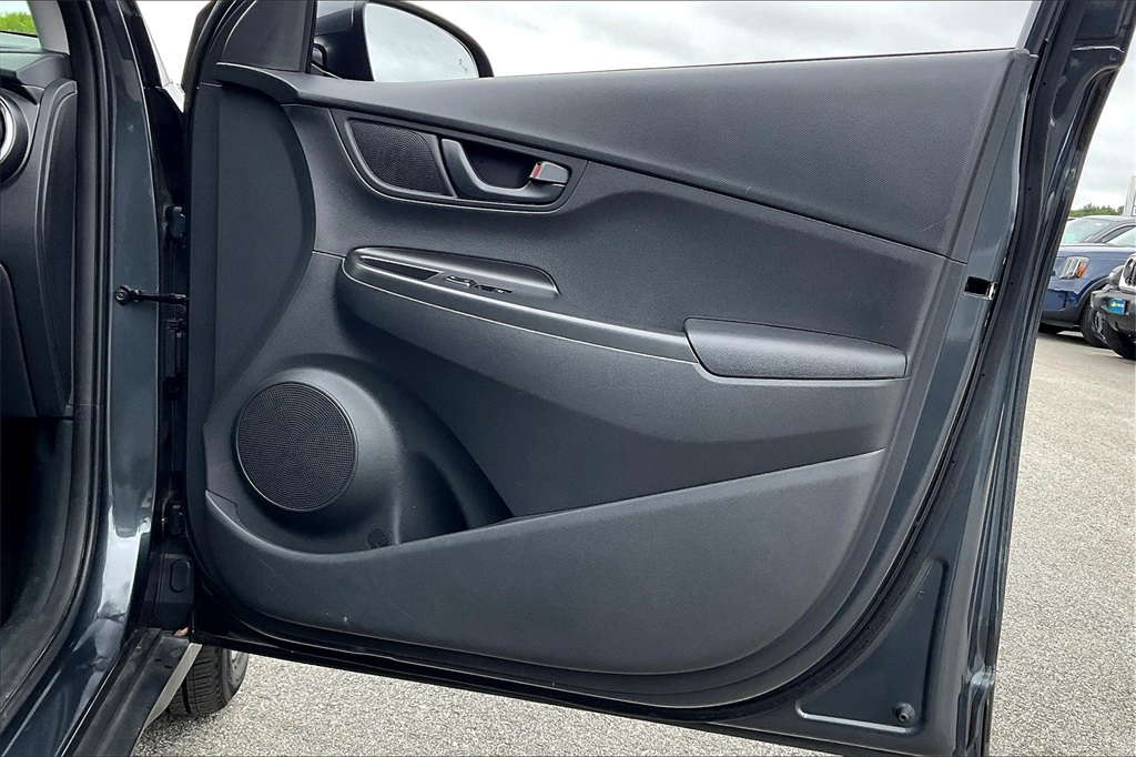 2023 Hyundai Kona SEL - Photo 11
