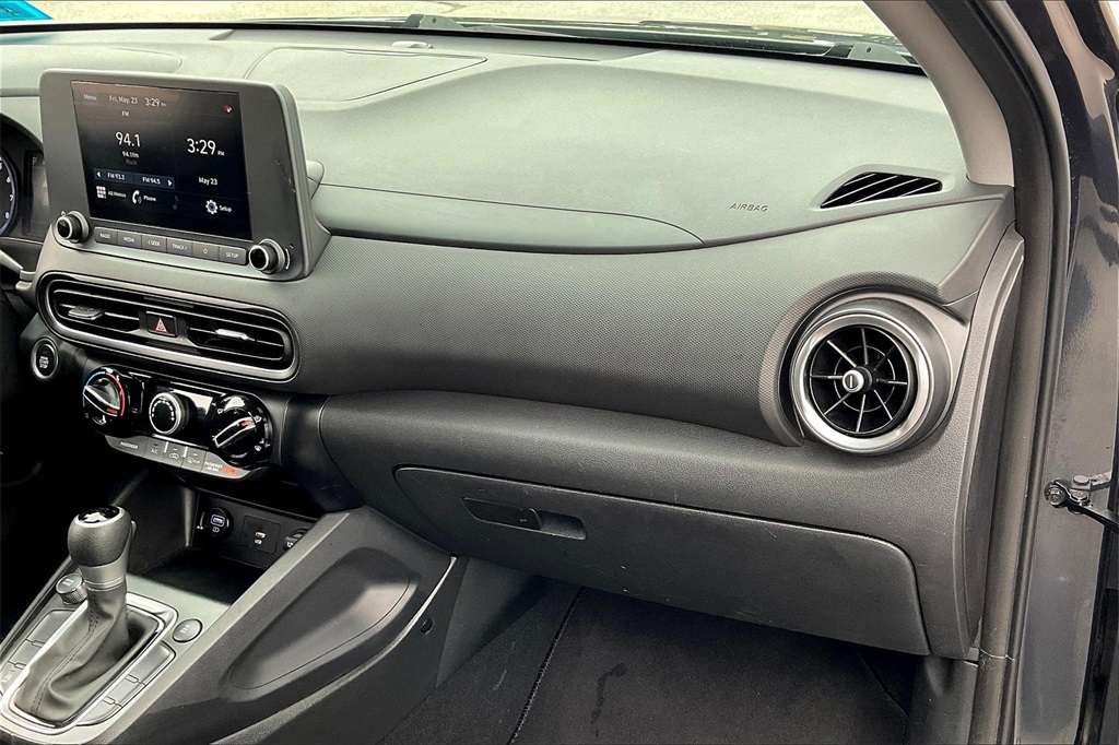 2023 Hyundai Kona SEL - Photo 12