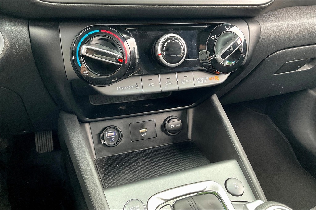 2023 Hyundai Kona SEL - Photo 24