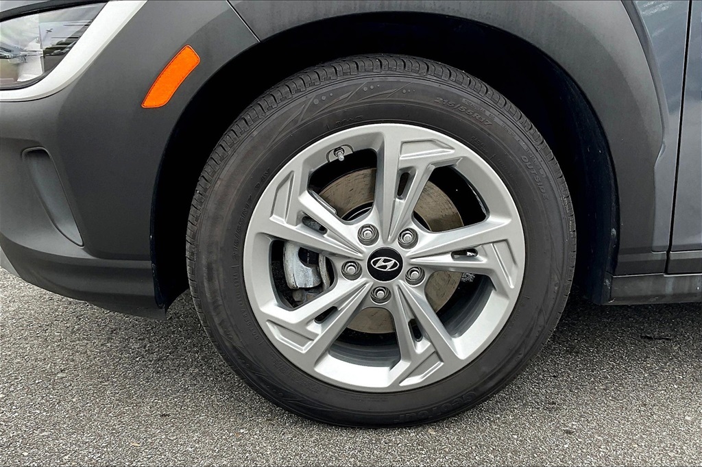 2023 Hyundai Kona SEL - Photo 7
