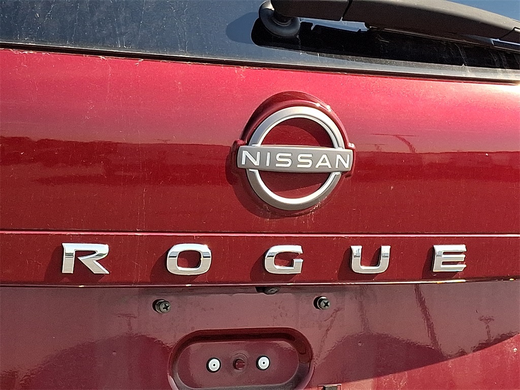 2023 Nissan Rogue SV - Photo 9