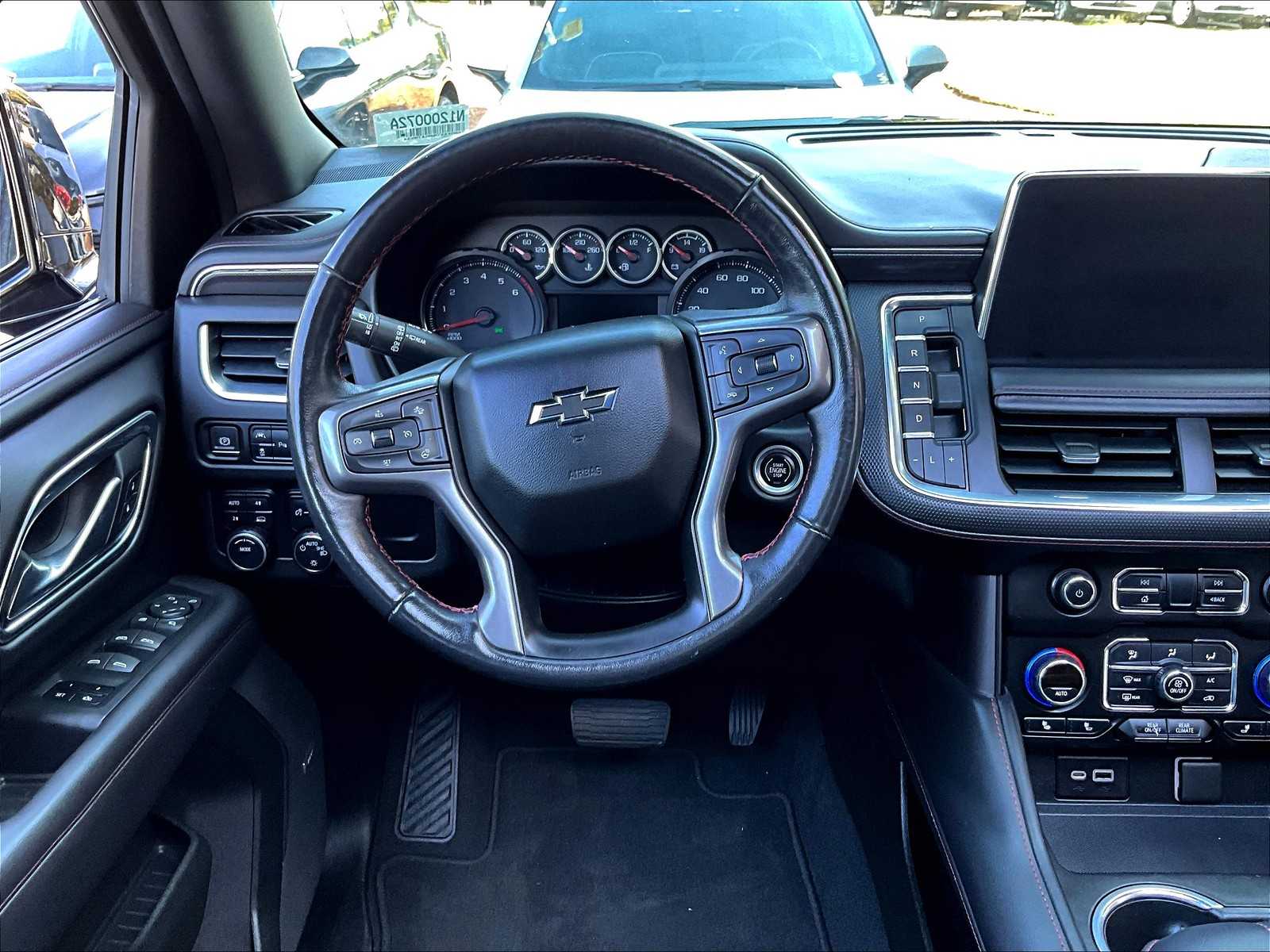 2021 Chevrolet Suburban RST - Photo 18