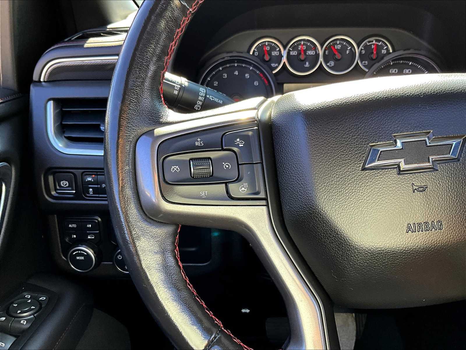2021 Chevrolet Suburban RST - Photo 24