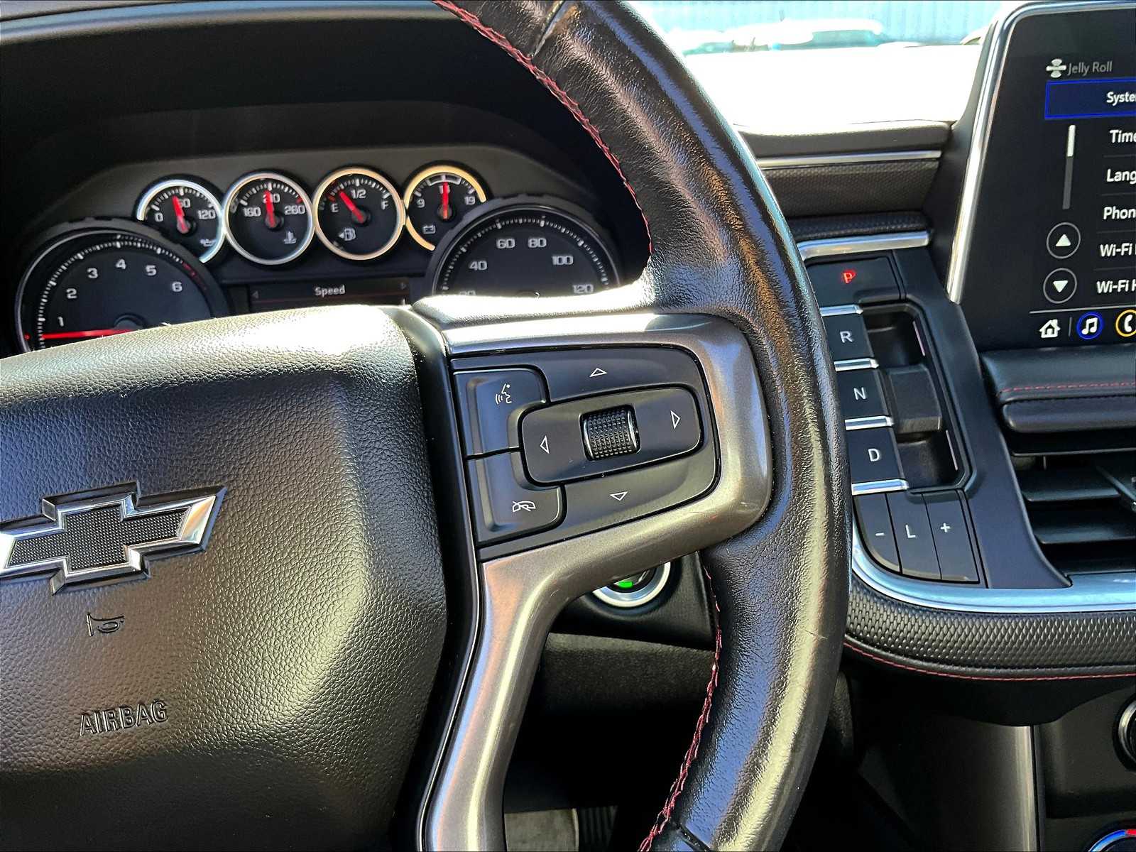 2021 Chevrolet Suburban RST - Photo 25