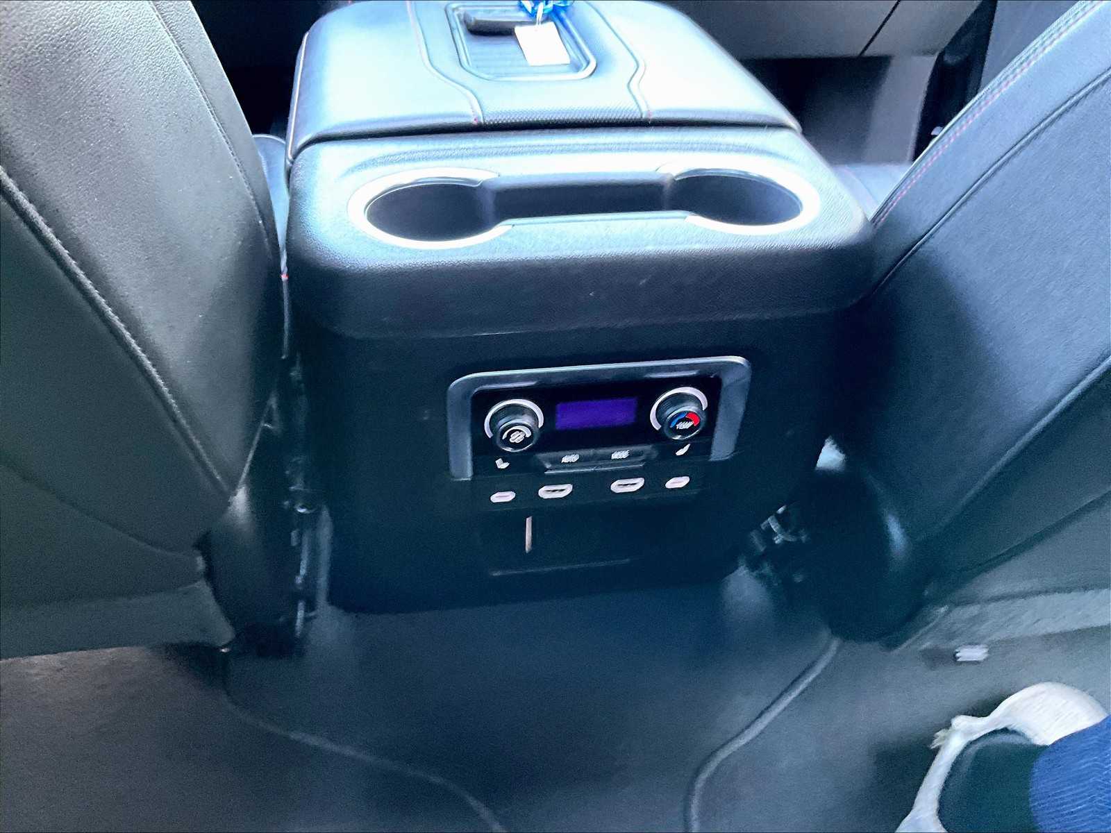 2021 Chevrolet Suburban RST - Photo 28