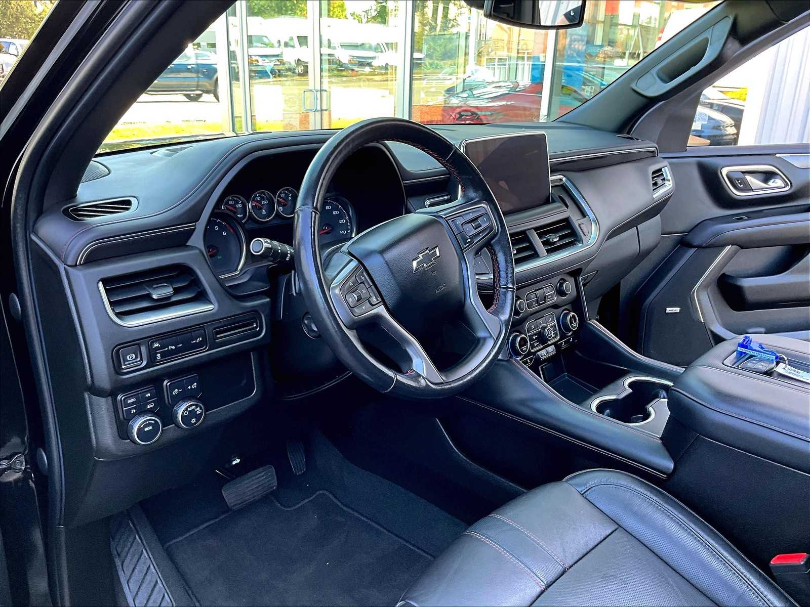 2021 Chevrolet Suburban RST - Photo 8
