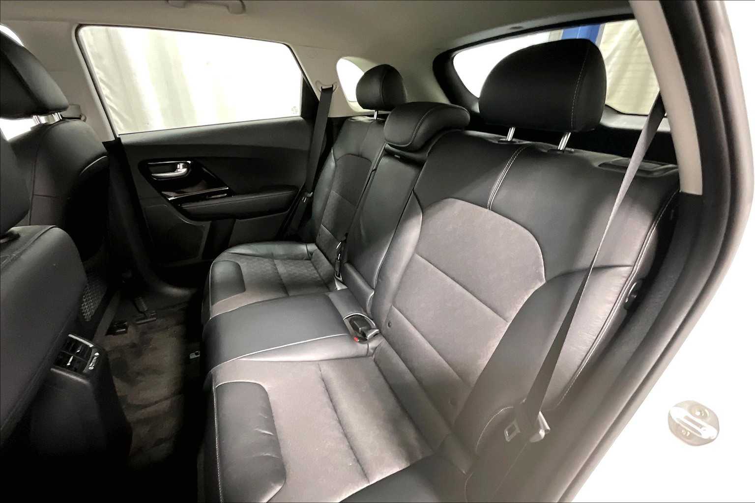 2020 Kia Niro Plug-In Hybrid EX - Photo 15