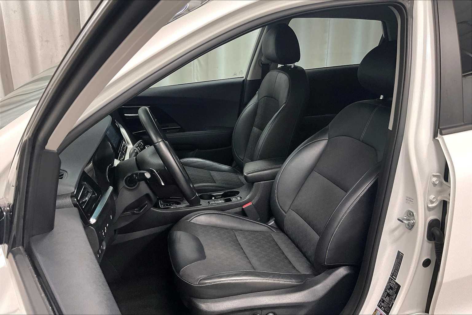 2020 Kia Niro Plug-In Hybrid EX - Photo 10