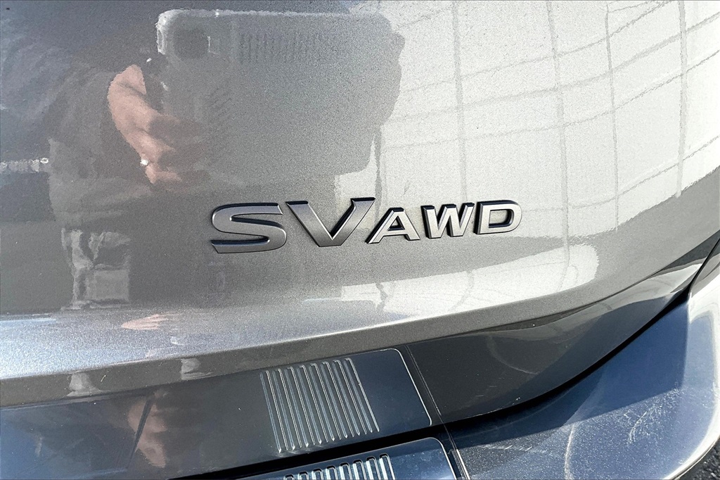 2024 Nissan Rogue SV - Photo 28