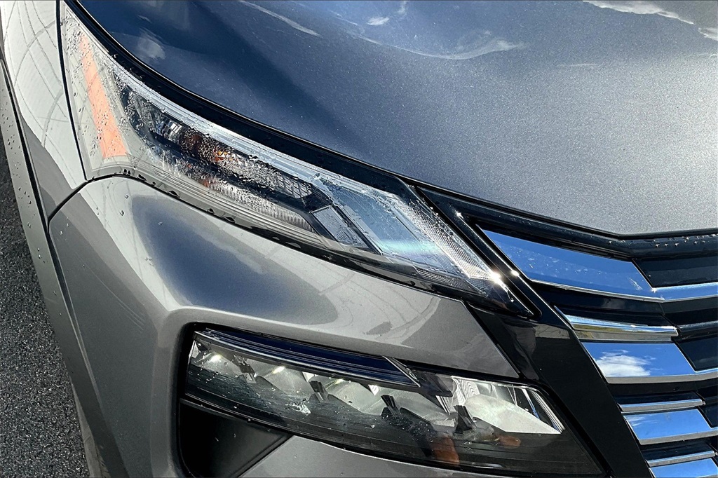 2024 Nissan Rogue SV - Photo 31