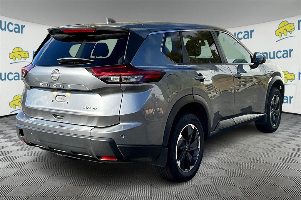 2024 Nissan Rogue SV - Photo 6