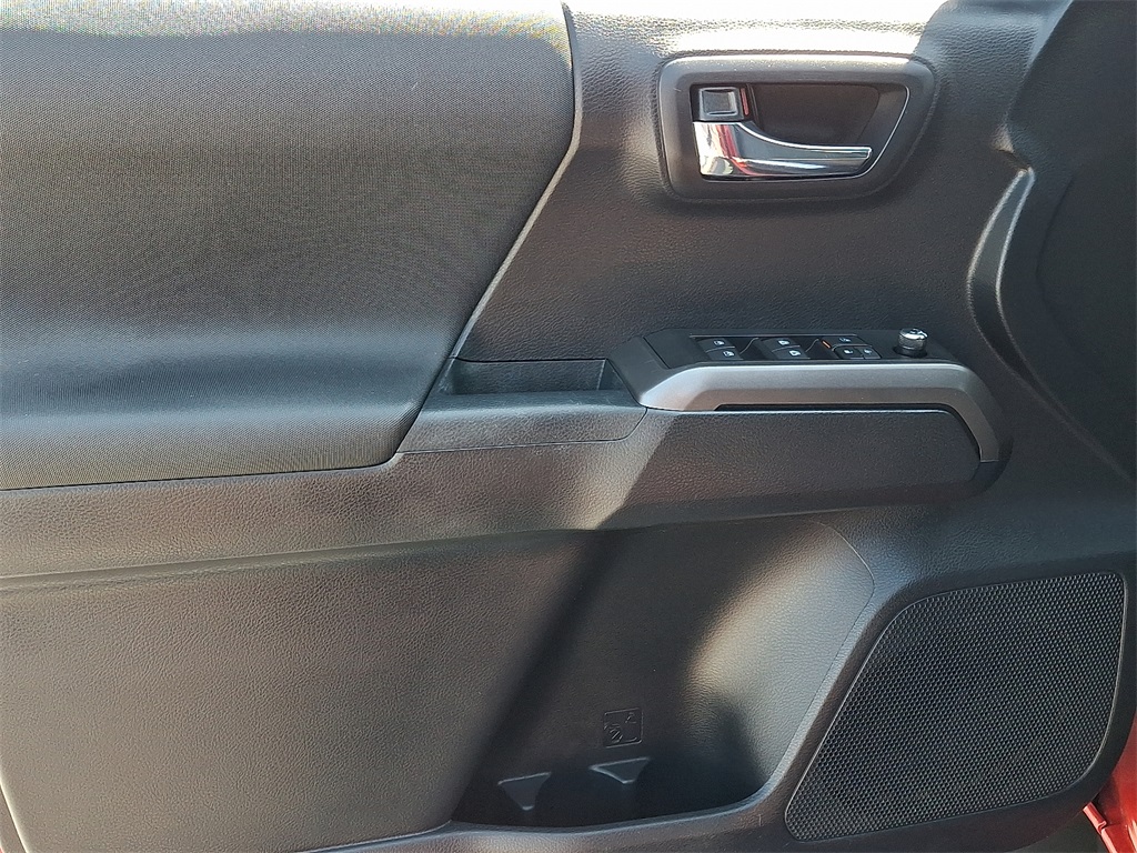 2018 Toyota Tacoma TRD Sport - Photo 13