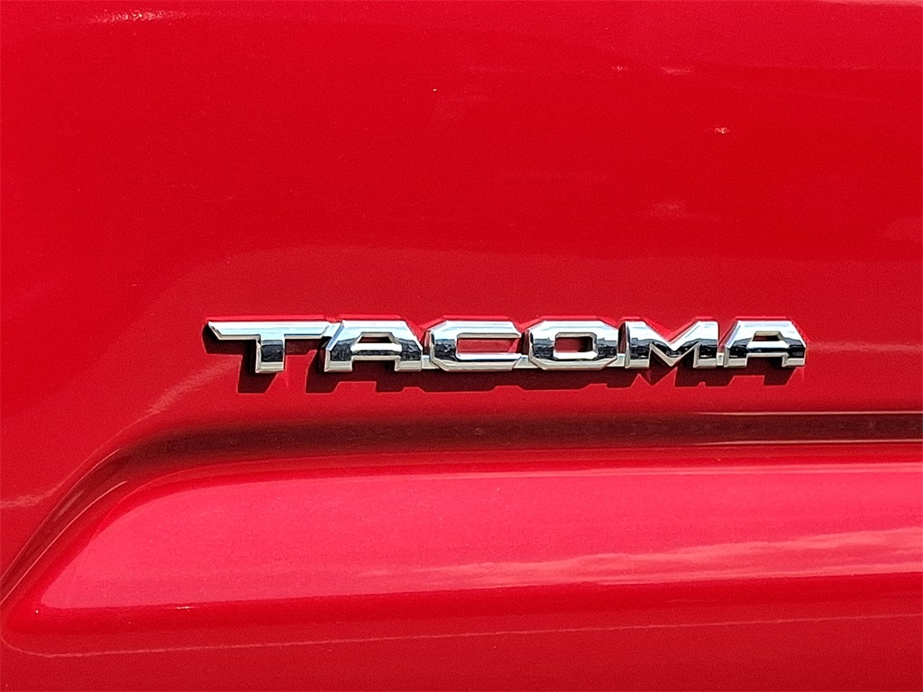 2018 Toyota Tacoma TRD Sport - Photo 10