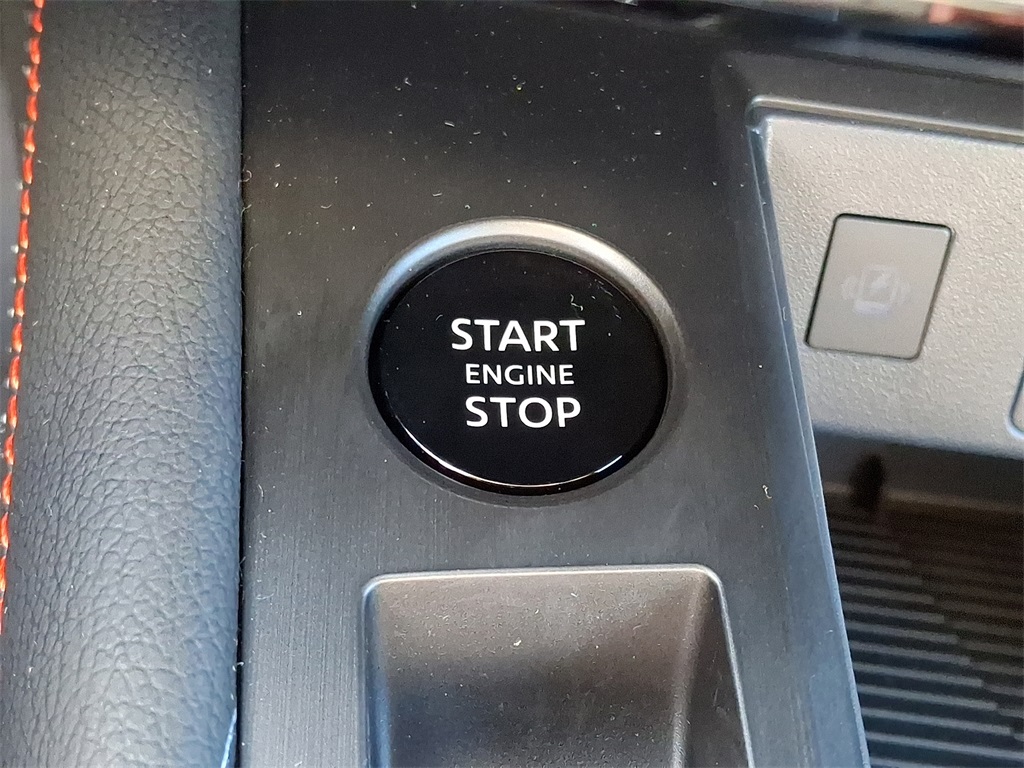 2026 Nissan Kicks SR - Photo 15