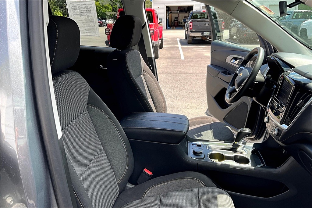 2020 Chevrolet Traverse LS - Photo 11