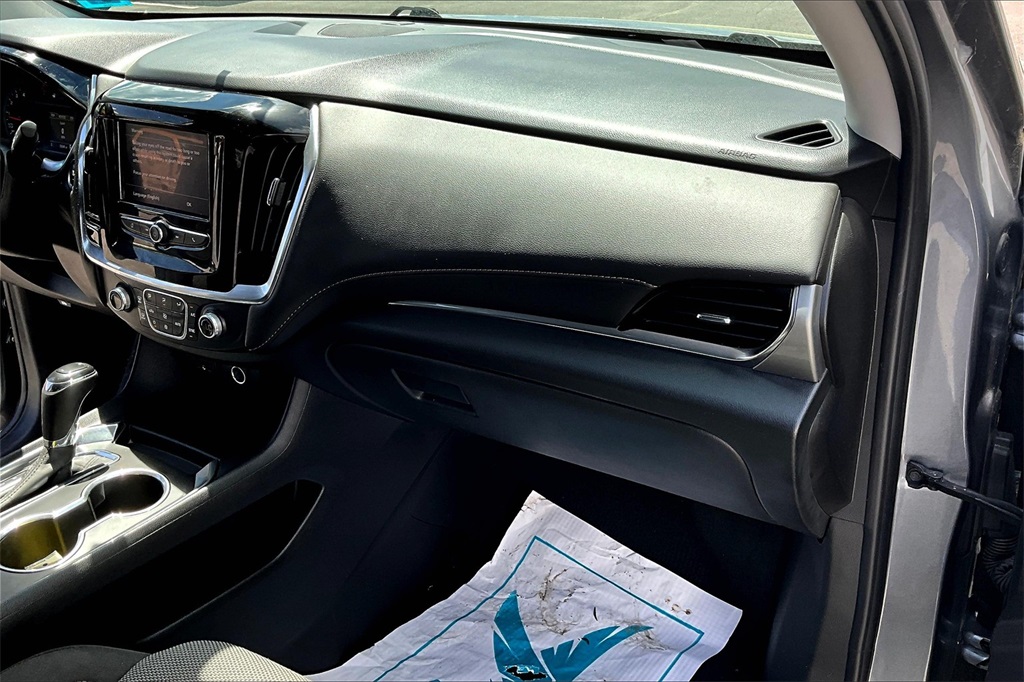 2020 Chevrolet Traverse LS - Photo 13