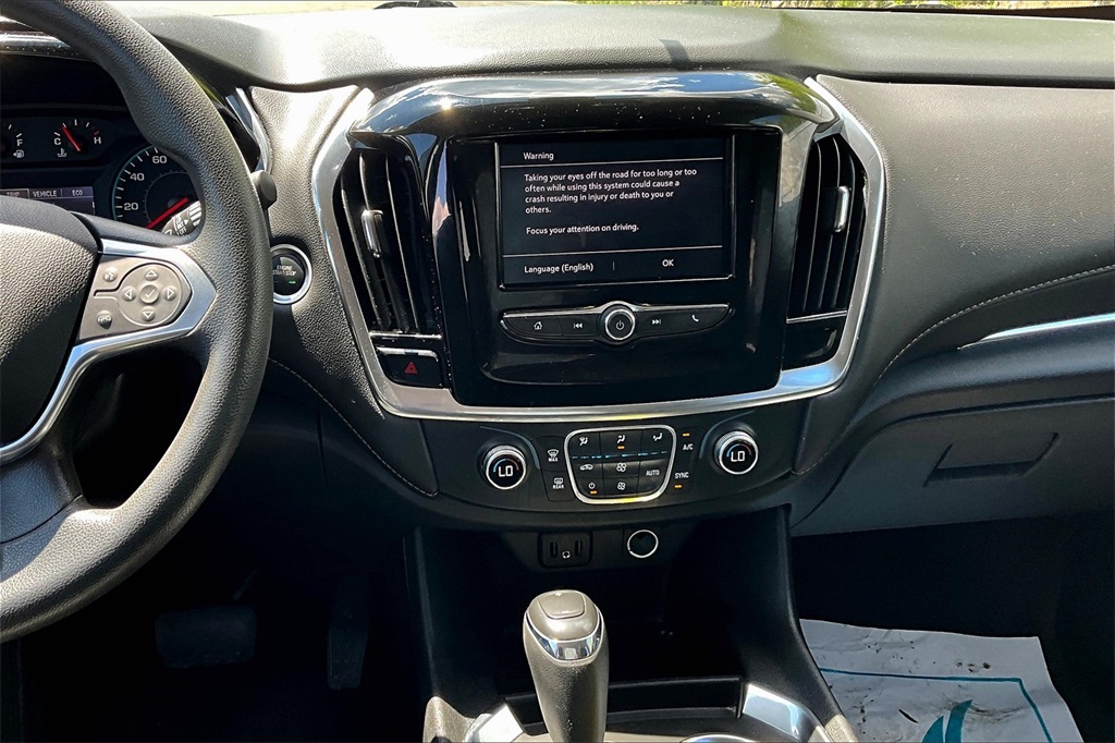 2020 Chevrolet Traverse LS - Photo 19