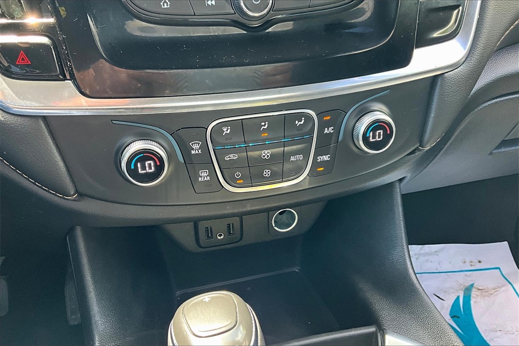 2020 Chevrolet Traverse LS - Photo 26