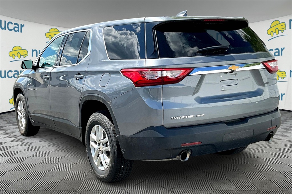 2020 Chevrolet Traverse LS - Photo 4