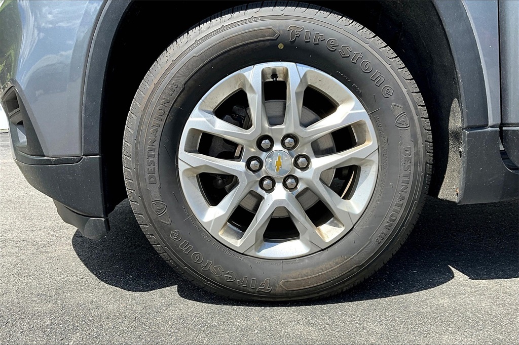 2020 Chevrolet Traverse LS - Photo 7