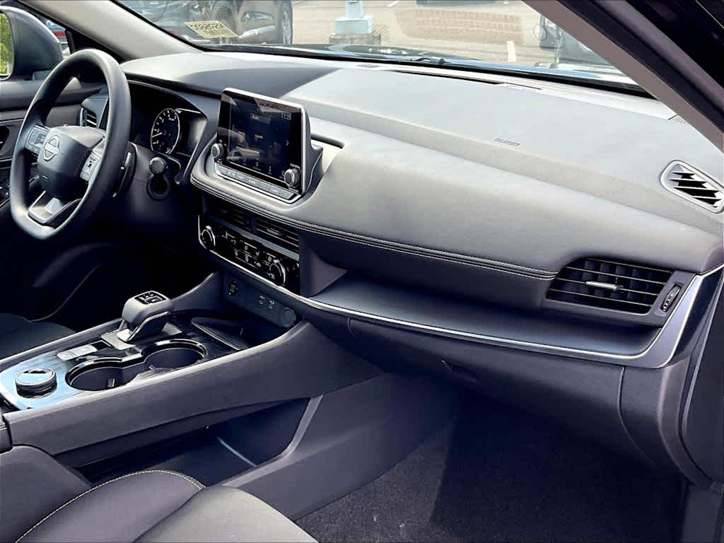 2026 Nissan Rogue S - Photo 10