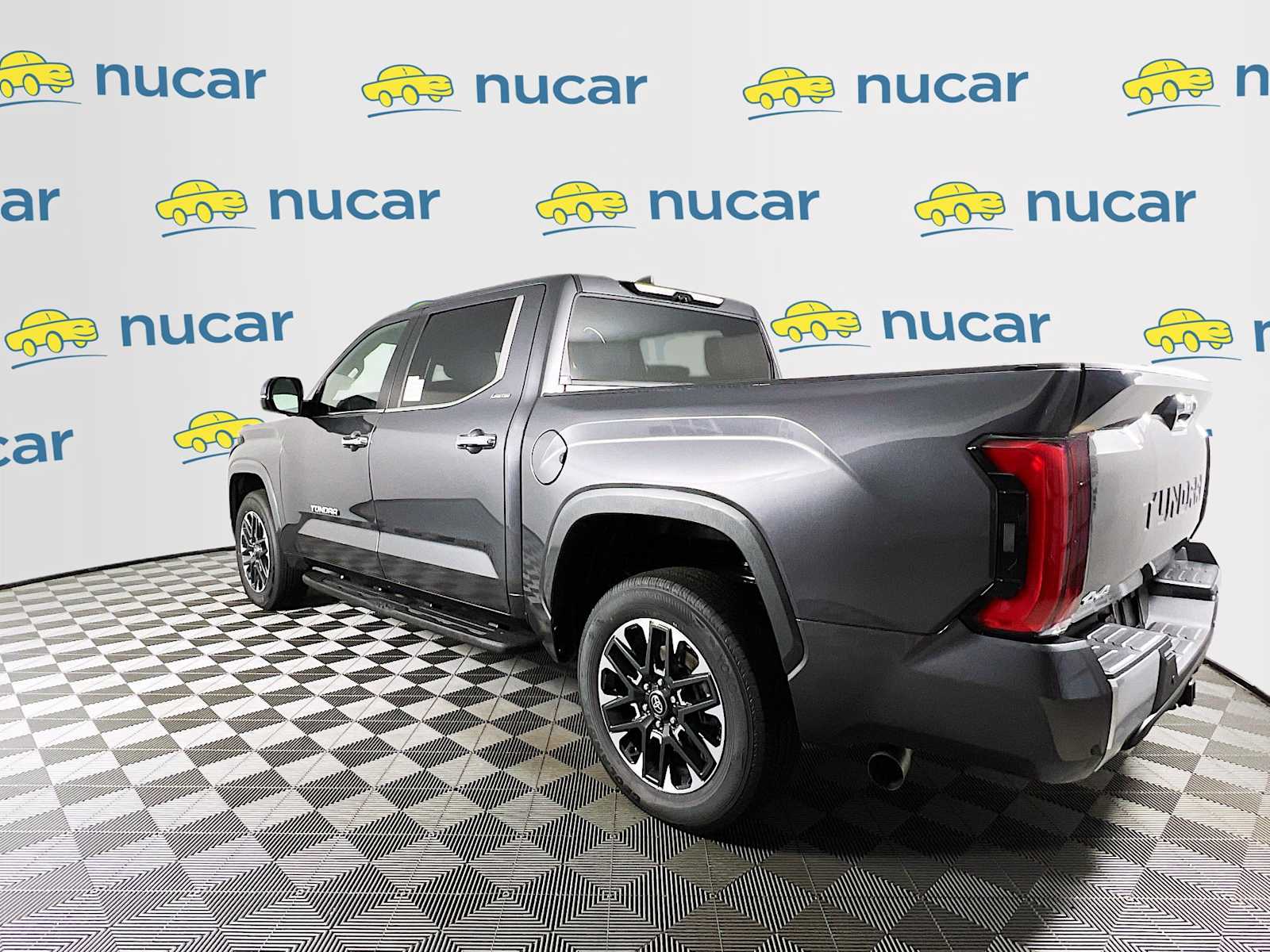 2025 Toyota Tundra Limited - Photo 4