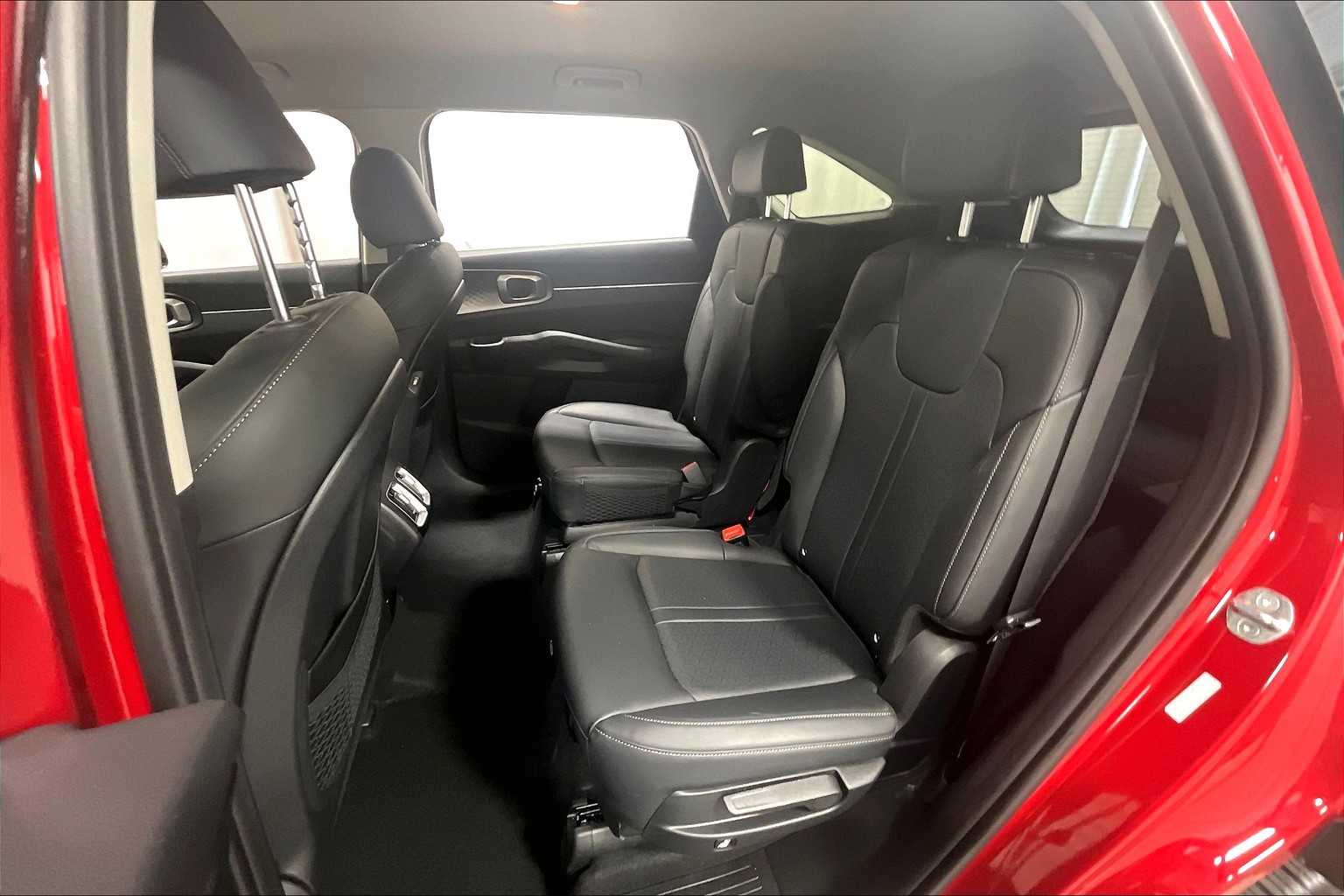 2023 Kia Sorento Hybrid EX - Photo 15