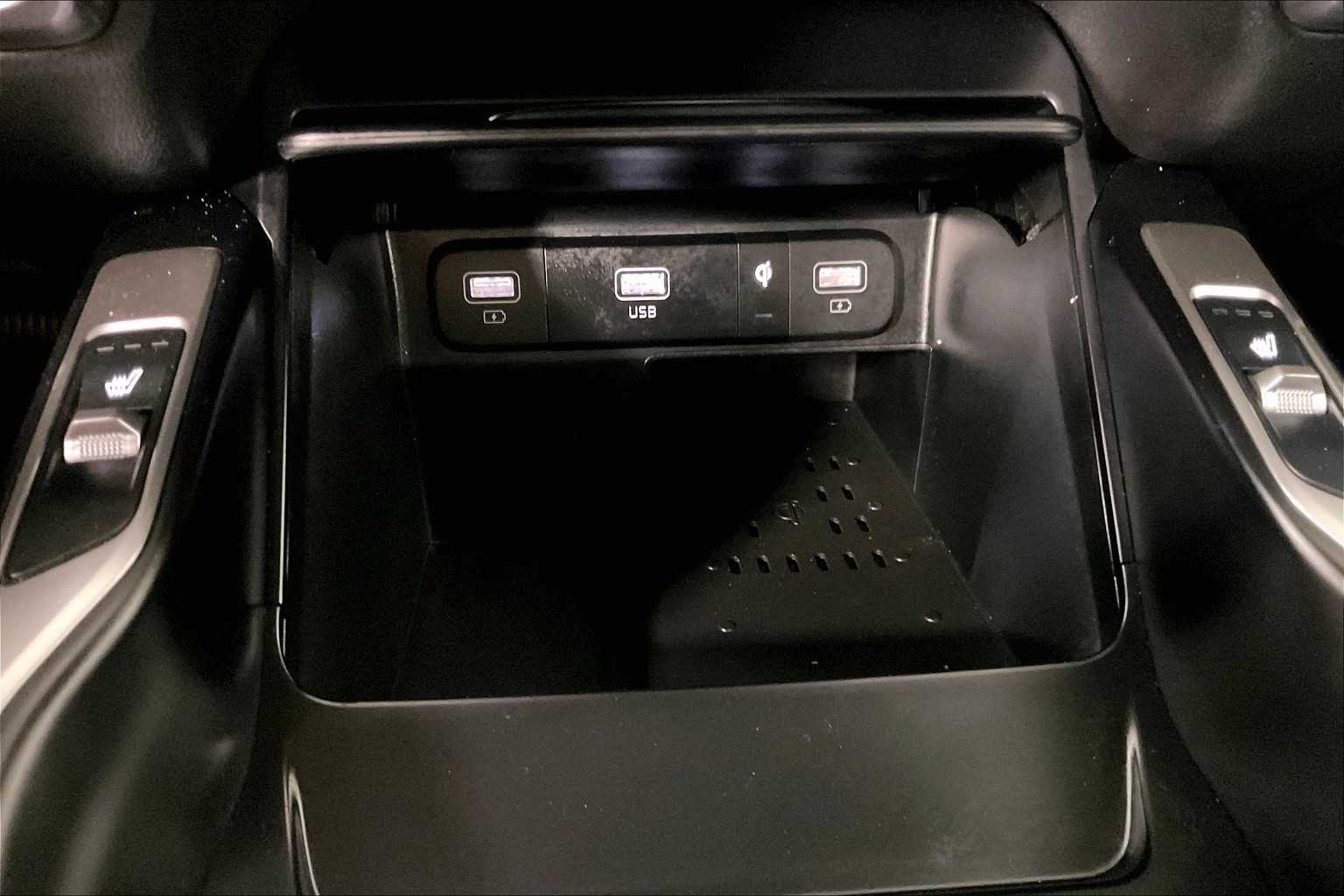 2023 Kia Sorento Hybrid EX - Photo 27