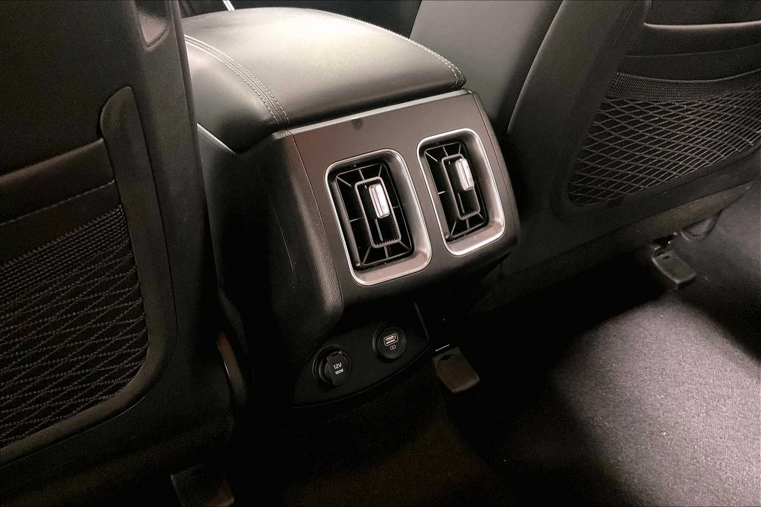 2023 Kia Sorento Hybrid EX - Photo 28
