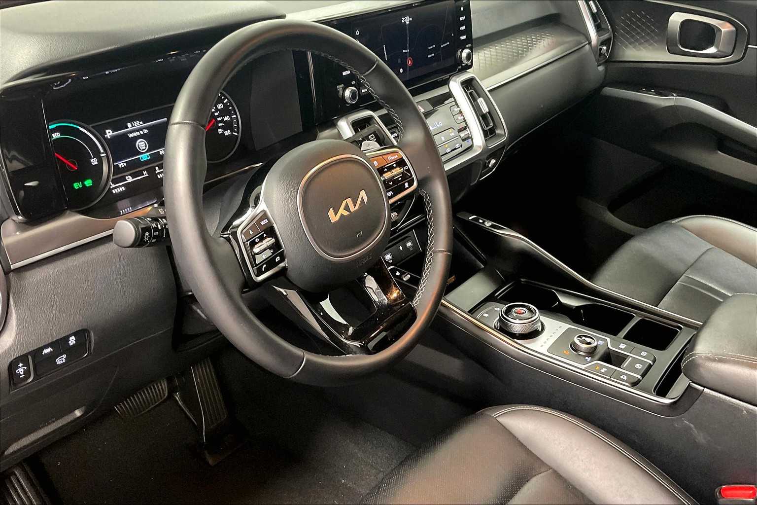 2023 Kia Sorento Hybrid EX - Photo 8