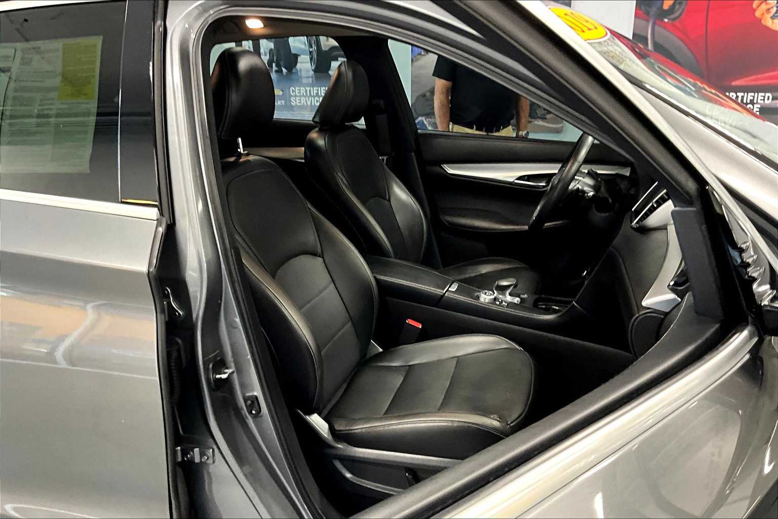 2019 INFINITI QX50 ESSENTIAL - Photo 11