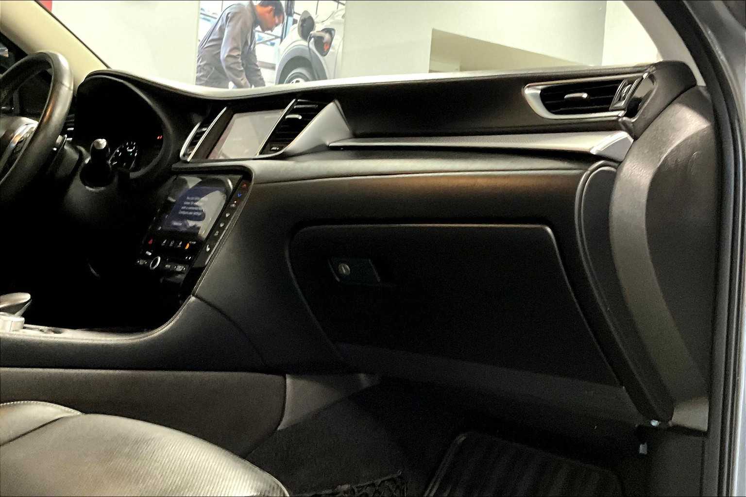 2019 INFINITI QX50 ESSENTIAL - Photo 14