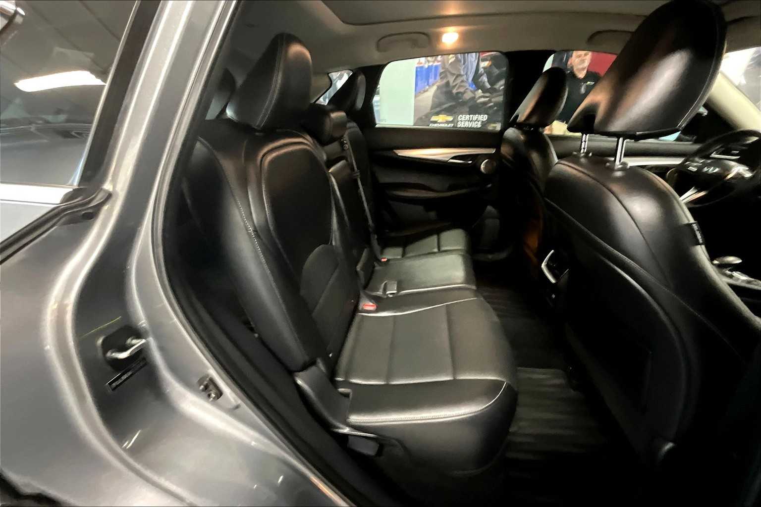 2019 INFINITI QX50 ESSENTIAL - Photo 16