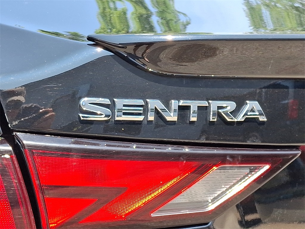 2022 Nissan Sentra SR - Photo 9