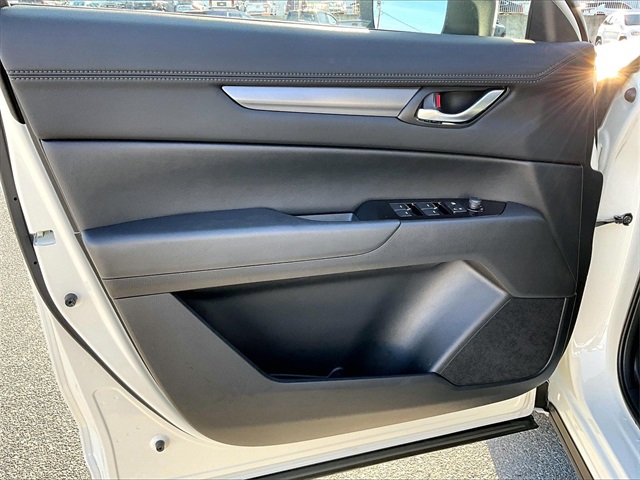 2025 Mazda CX-5 2.5 S Select Package - Photo 9