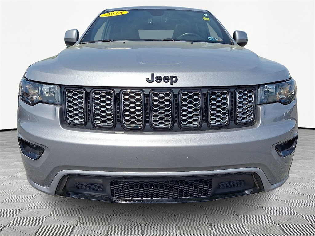 2018 Jeep Grand Cherokee Altitude - Photo 2